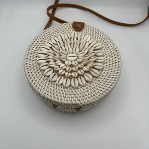 Handwoven‎ Round White Rattan Wicker Sea Shells Crossbody Purse Handbag